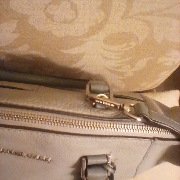 Michael Kors Satchel Bag Purse - Picture 5 of 10